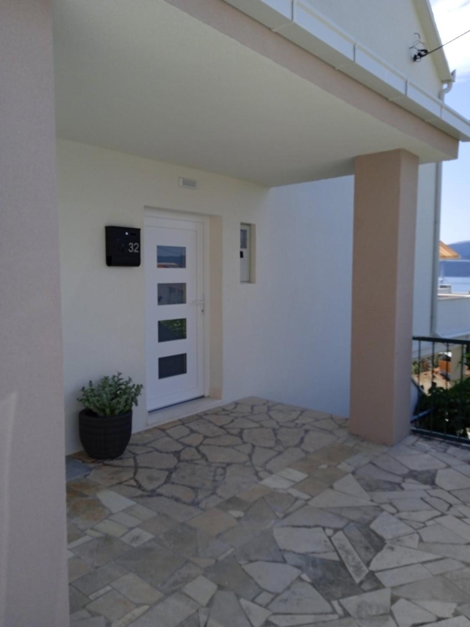 Apartmani More Komarna Exterior foto